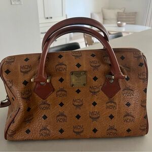 McM Medium Boston Bag
